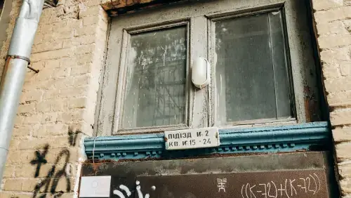 Professional gutter cleaning and drainage maintenance services in New Jersey for residential buildings